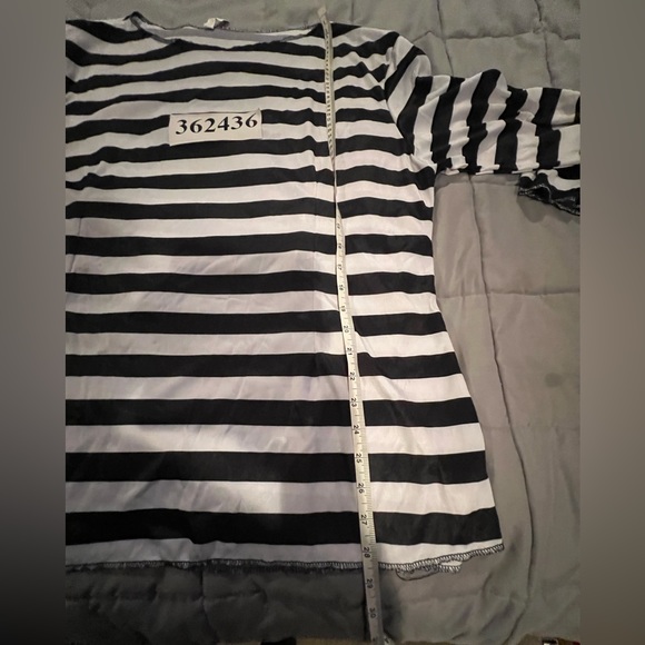 Convict/prisoner/jail/incarcerated Halloween Costume - Picture 5 of 9